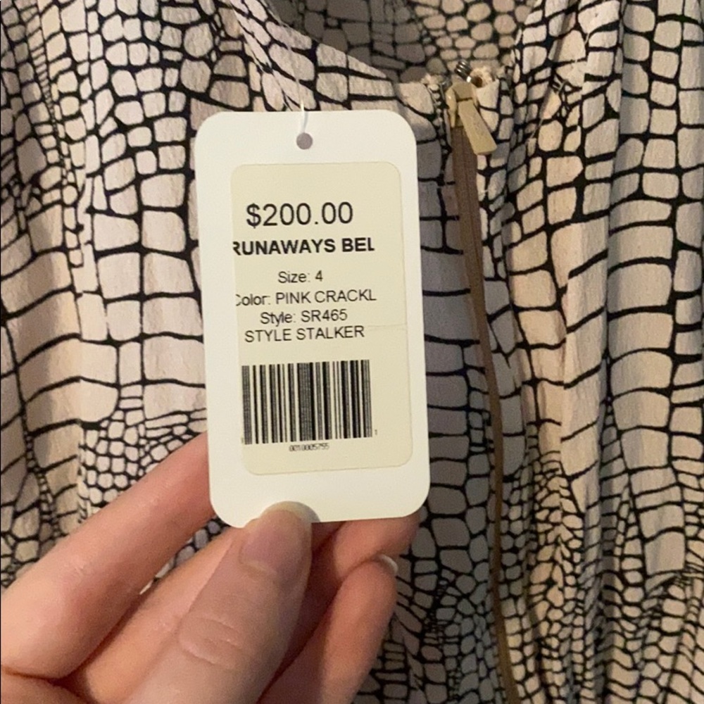 SARCA Open Back Dress - Picture 4 of 4